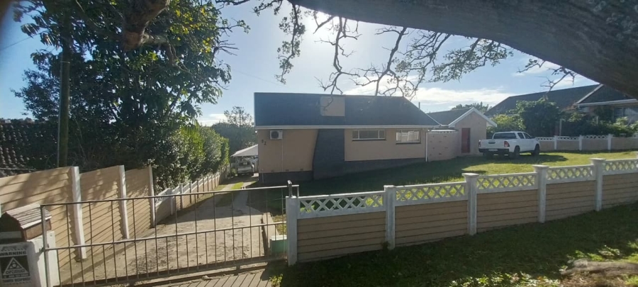 4 Bedroom Property for Sale in Amalinda North Eastern Cape